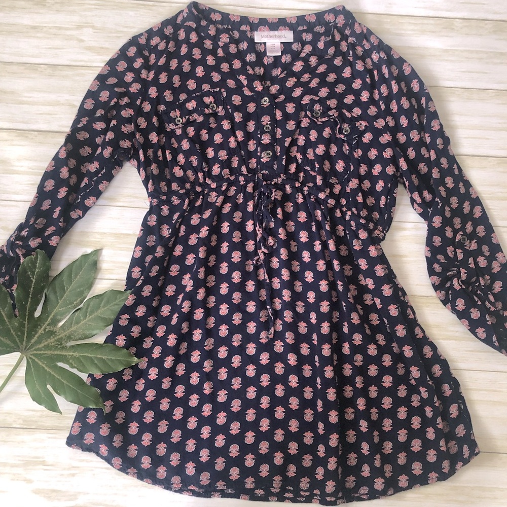 Motherhood maternity size medium shirt top. Blue and pink.